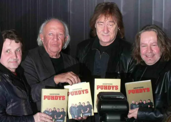 Bild: Puhdys – Das Buch „Abenteuer PUHDYS“ erzählt von 20 Jahre Ost und 20 Jahre West