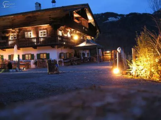 Bild: Handwerkliche Schätze beim Leonhardimarkt unterm Wendelstein