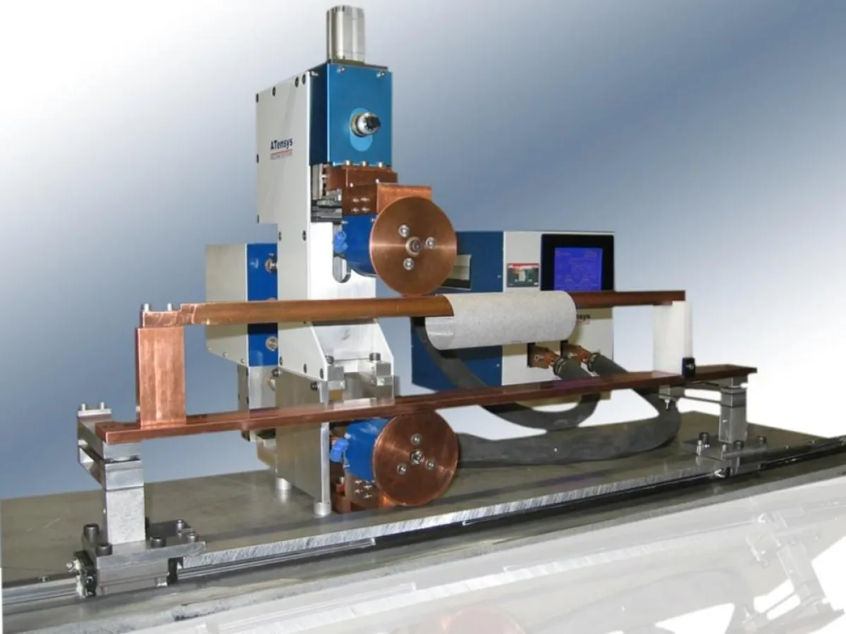 Rollnaht-Widerstandsschweißen von metallischen Feinstgeweben