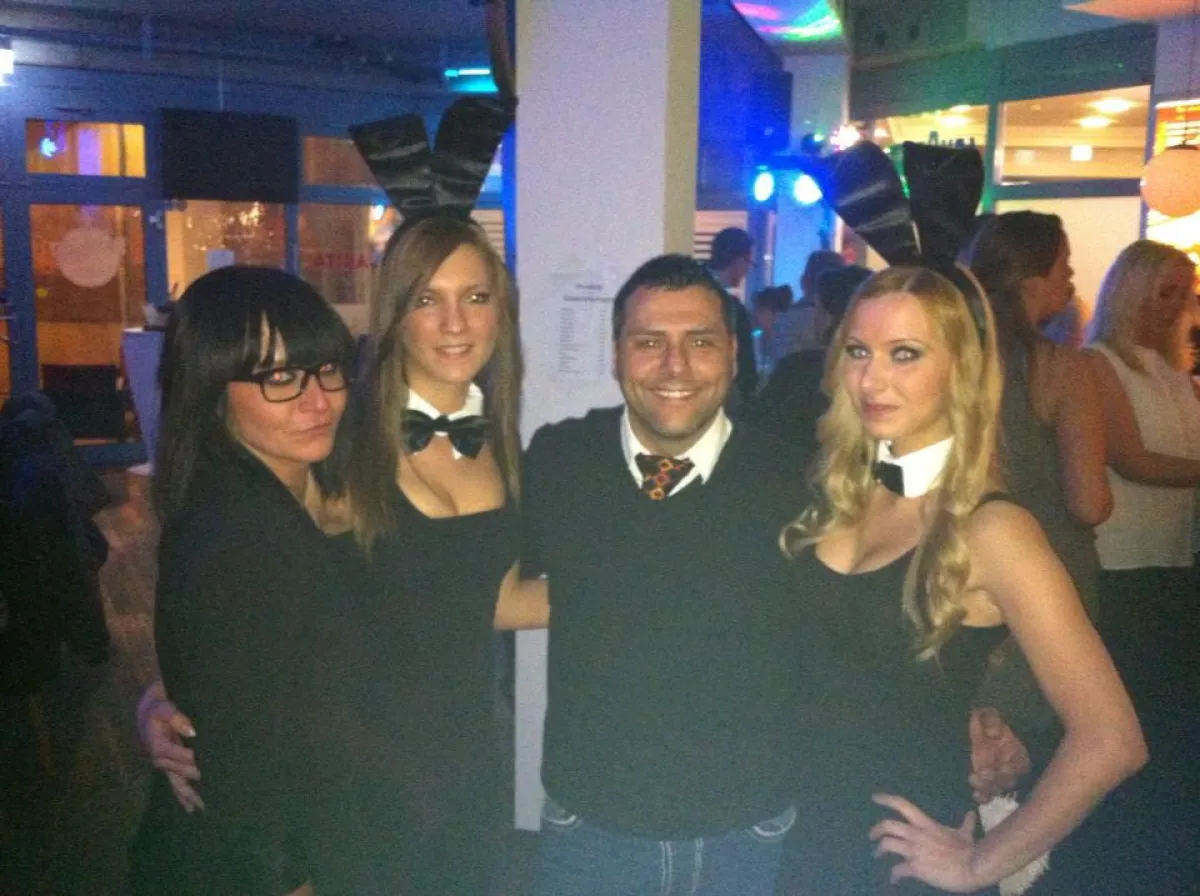 Mikael Camci und Bunnies