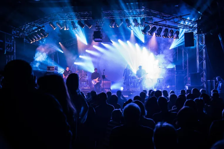 Bild: Planet Floyd am 15. Juni 2019 auf dem Kirchweihplatz Schwarzenbruck