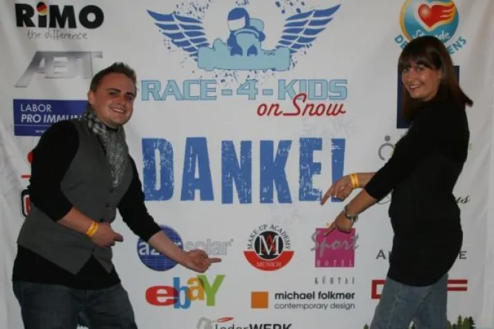 Bild: Make-up Academy Munich unterstützt Race 4 Kids