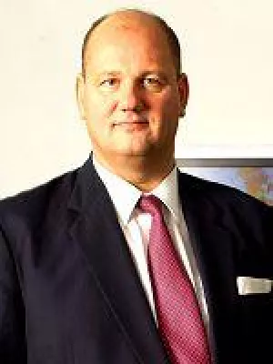 Bild: 15 Jahre erfolgreiche Vermögensbetreuung - Packenius, Mademann spenden an Sozialdienst