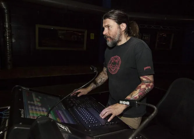 Bild: Martin Müller setzt King Diamond mit Hog 4 in Szene