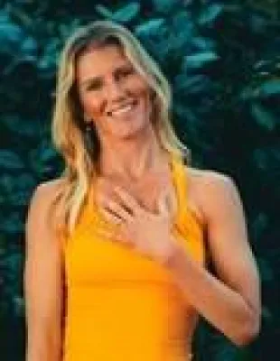 Bild: Prana Flow Yoga Workshop “Energetic Vinyasa – Living in Rhythm & Flow” im AIRYOGA München
