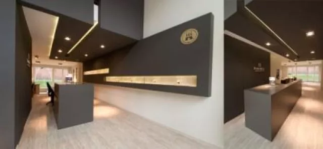 Bild: Handmade in Germany - Raumschiff legt Hand an - Premium Shop von Fischer & Cie. in der Hafencity