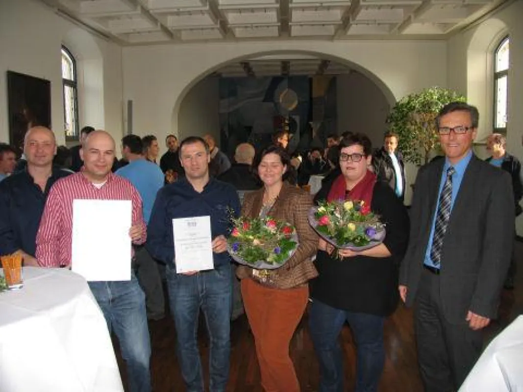 Das LiGAS-Team um Prokurist J. Locher (li) mit Dr. M. Nachbaur, Vorstand Stiftung Liebenau (re.)