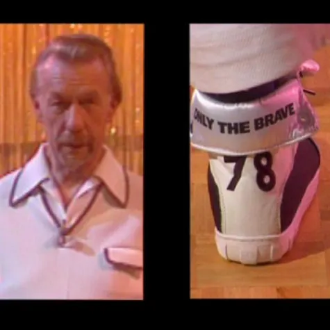 Bild: FOCAL INTERNATIONAL AWARDS 2008 - Framepools Disco-Tanzlehrer gewinnt in einem Paar Schuhen von DIESEL