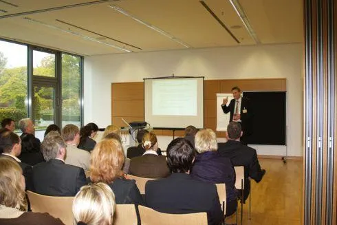 Kongress "Erfolgreiches Callcenter" in Hanau boomt - Rekordbeteiligung mit mehr als 160 Teilnehmern Bild: Kongress "Erfolgreiches Callcenter" in Hanau boomt - Rekordbeteiligung mit mehr als 160 Teilnehmern