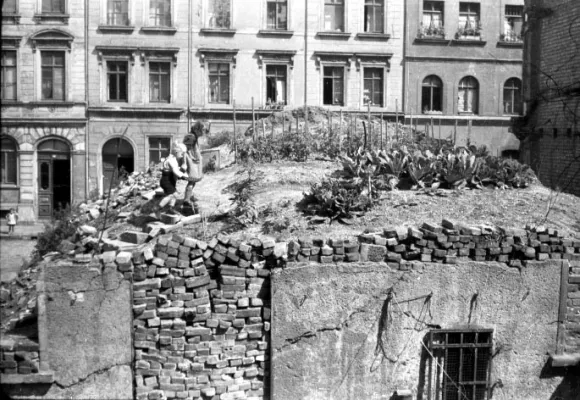 Bild: Zeitzeugen für einen Fotografen gesucht