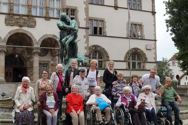 Bild: Senioren erleben schönen Tag in Minden