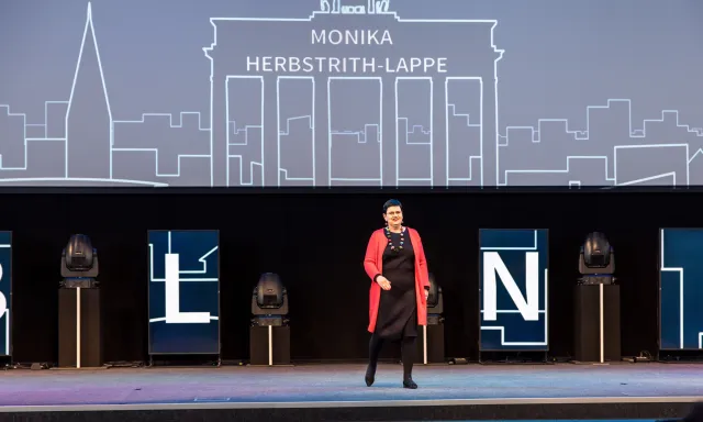 Bild: Monika Herbstrith-Lappe: Mit dem Rednermacher zum Speaker des Jahres