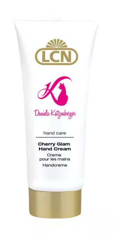 Bild: LCN Cherry Glam – die neue, fruchtig-pinke Daniela Katzenberger Pflegelinie von LCN ist da