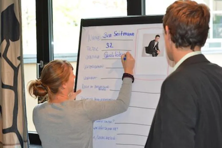 Content Marketing für Konferenzen, Messen, Events: Ticketverkäufe steigern mit spannenden Inhalten Bild: Content Marketing für Konferenzen, Messen, Events: Ticketverkäufe steigern mit spannenden Inhalten