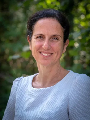 Bild: Nicole Battistini-Kohler ist Head of Legal bei xbAV