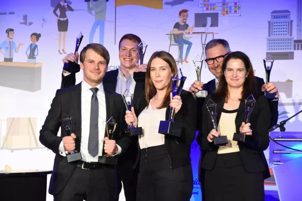 Bild: CROWDCONSULTANTS GEWINNT ZUM ZWEITEN MAL IN FOLGE DEN GRAND STEVIE AWARD
