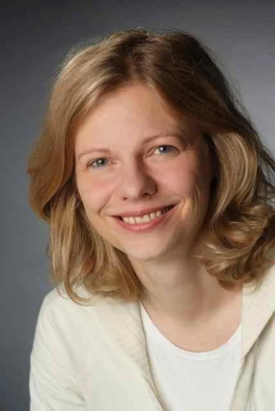 Claudia Cremer arbeitet als Biografin und Ghostwriterin in Köln