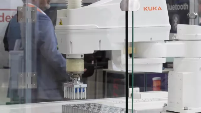 Bild: Digitale Fabrik und Robotik auf der all about automation 2025