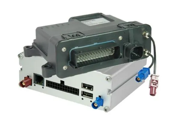 Bild: m2m Germany präsentiert Telematik-Box Owa33C auf der embedded world