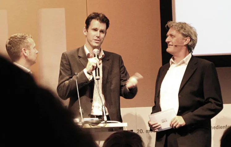 Bild: Zwei von vier "made for mobile AWARD"s 2008 an 7pc und das Staatstheater Darmstadt