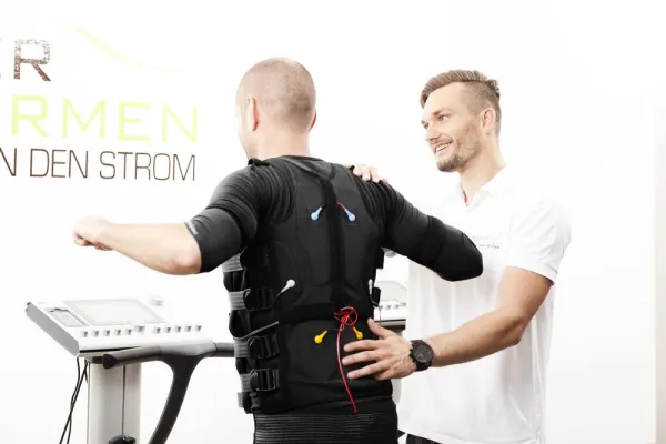 TÜV Rheinland überprüft EMS-Studios: Körperformen plant flächendeckende TÜV-Zertifizierung bis Ende 2017 Bild: TÜV Rheinland überprüft EMS-Studios: Körperformen plant flächendeckende TÜV-Zertifizierung bis Ende 2017