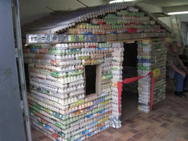 Bild: Bauklotz-Turm & Zollstock-Schiff