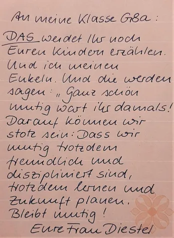 Lehrer schreiben ihren Schülern Briefe, die Mut machen Bild: Lehrer schreiben ihren Schülern Briefe, die Mut machen