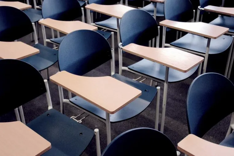 Bild: Der Stuhltanz um freie Studienplätze - Kein Studium dank Ablehnung?