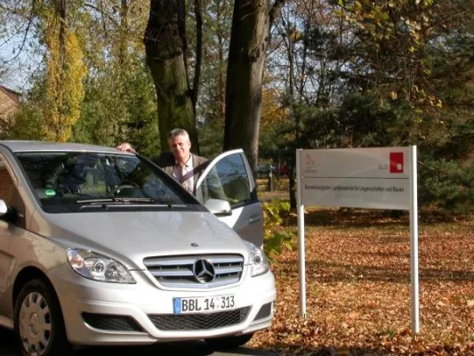 Bild: Gas geben für Ökologie und Ökonomie - Fuhrpark der Landesverwaltung Brandenburg bekommt Erdgasfahrzeuge