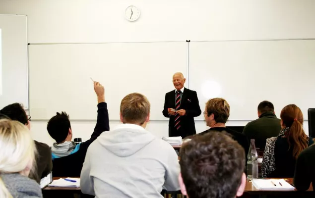 Bild: Berufsbegleitendes MBA-Studium an der Rheinischen Fachhochschule Köln