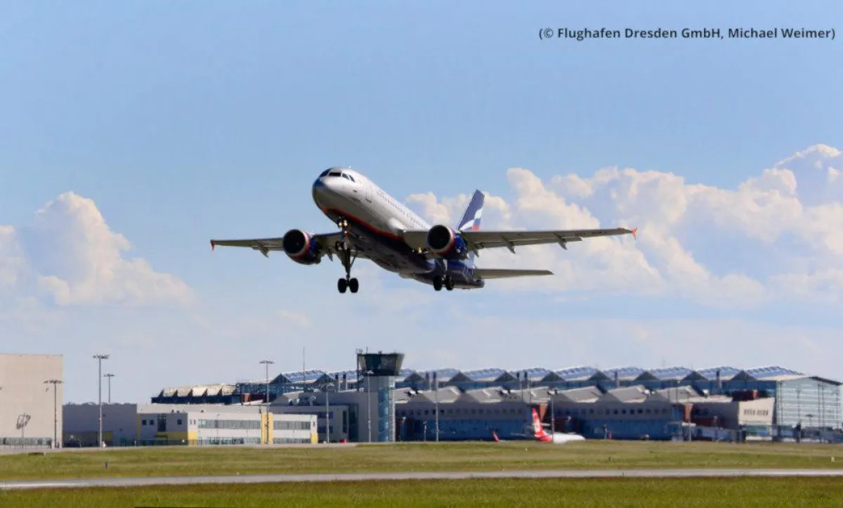 Aeroflot A319, Tower (© Flughafen Dresden GmbH, Michael Weimer)