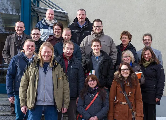 Bild: Erste Absolventen im Hochschulzertifikatskurs „Energie- und Versorgungswirtschaft“