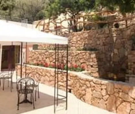 Bild: Ostern auf Sardinien: Entdecken Sie den Frühling in einem komfortablen Hotel an der Nordostküste