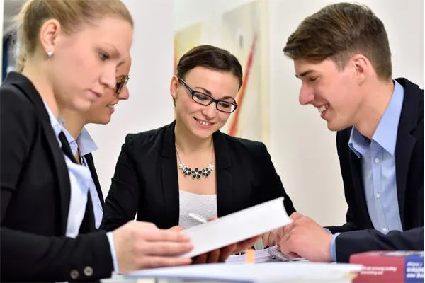 Kostenloses Probestudium 'Wissenschaftliches Arbeiten' startet an der Hochschule Weserbergland Bild: Kostenloses Probestudium 'Wissenschaftliches Arbeiten' startet an der Hochschule Weserbergland