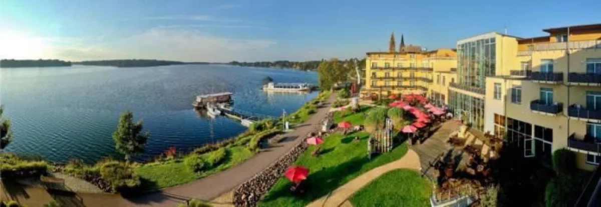 Erfrischendes 4-Sterne Resort mit eigener Heilwasserquelle im Norden Berlins