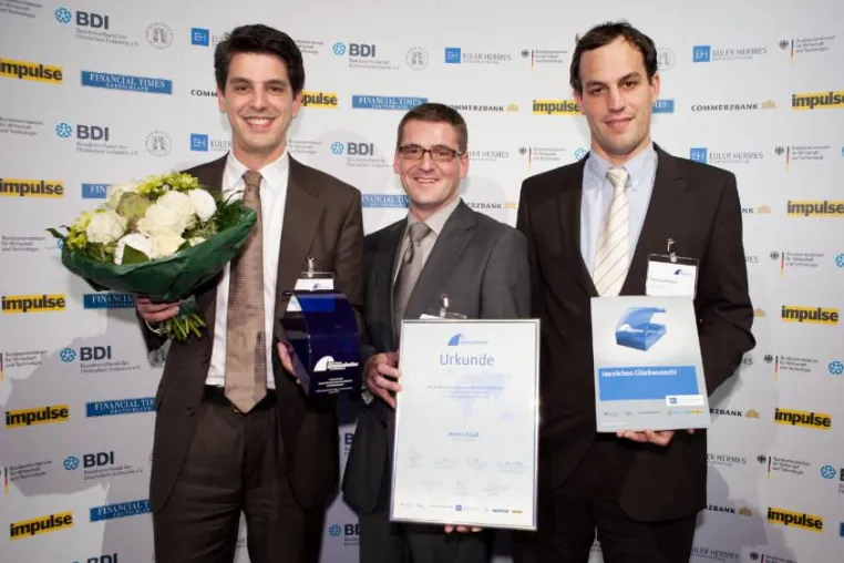 inexio KGaA von Euler Hermes für vorbildliche Finanzkommunikation geehrt Bild: inexio KGaA von Euler Hermes für vorbildliche Finanzkommunikation geehrt