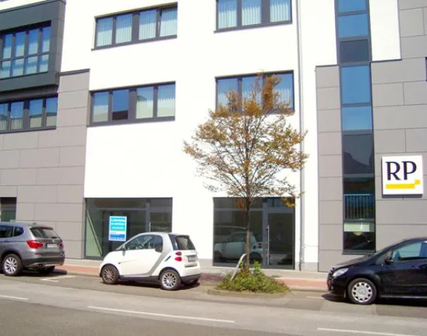 Bild: Erste Hilfe-Praxis für iPhone & Co. eröffnet in Mönchengladbacher City