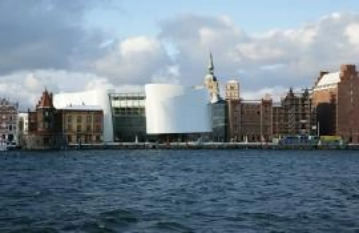 Ozeaneum Stralsund, Mecklenburg-Vorpommern Foto: Johannes-Maria Schlorke