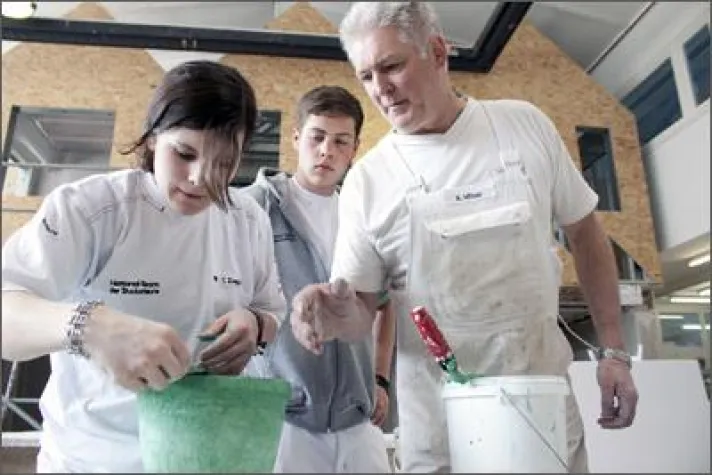 Bild: Stuckateur/in ist einer der bestbezahlten Ausbildungsberufe