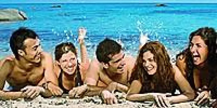 Bild: Übersichtlich und klar strukturiert - der neue Online-Katalog von MMV Reisen - Ferien-in-Sardinien.com