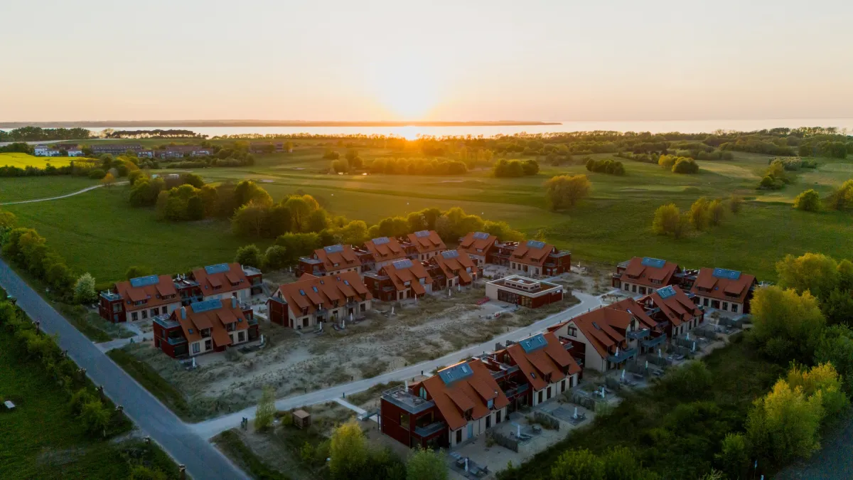 Goldener Herbst an der Küste im Wohlfühlambiente von Bades Huk (© Bades Huk)