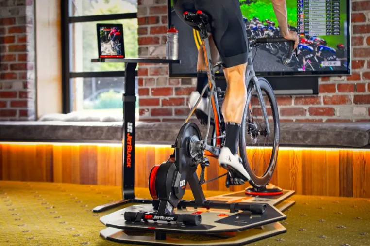 JetBlack Volt Indoor Fahrradtrainer jetzt mieten statt kaufen Bild: JetBlack Volt Indoor Fahrradtrainer jetzt mieten statt kaufen
