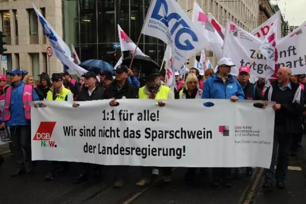 Bild: dbb – Beamtenbund und Tarifunion - Köln erhebt Onlinepetition gegen die Landesregierung NRW