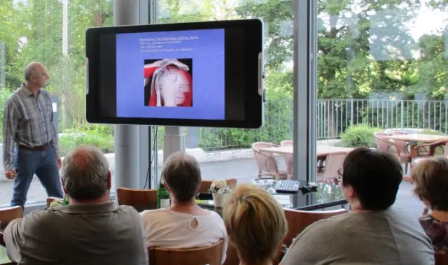Positive Resonanz auf Infoabend des Kreiskrankenhauses Saarburg zu Erkrankungen der Schulter Bild: Positive Resonanz auf Infoabend des Kreiskrankenhauses Saarburg zu Erkrankungen der Schulter