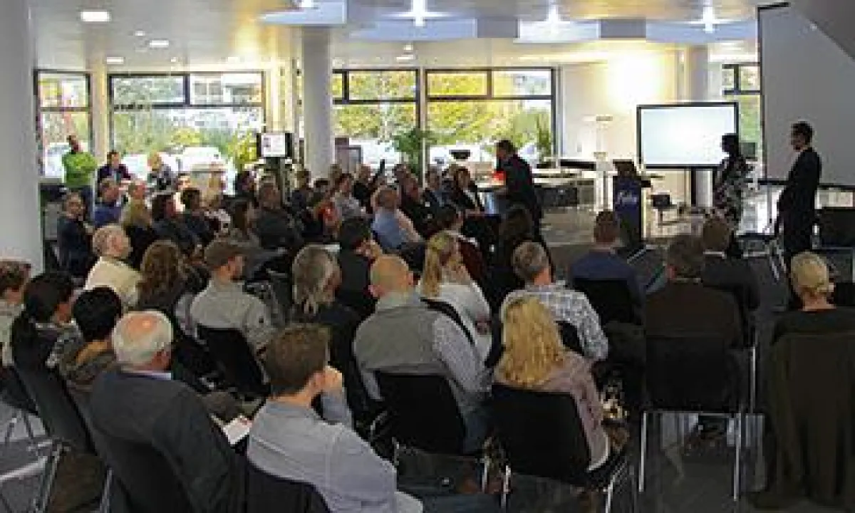 Publikum beim Vortrag von Mentalist Bodo Lorenzen