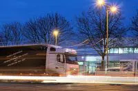 Bild: CarAdoo® launcht Marktplatz für Autowerbung und LKW-Werbung