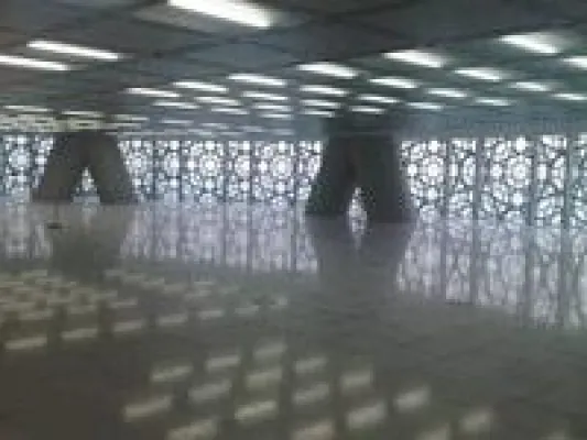 Bild: NORTEC Doppelbodensystem im Burj Qatar