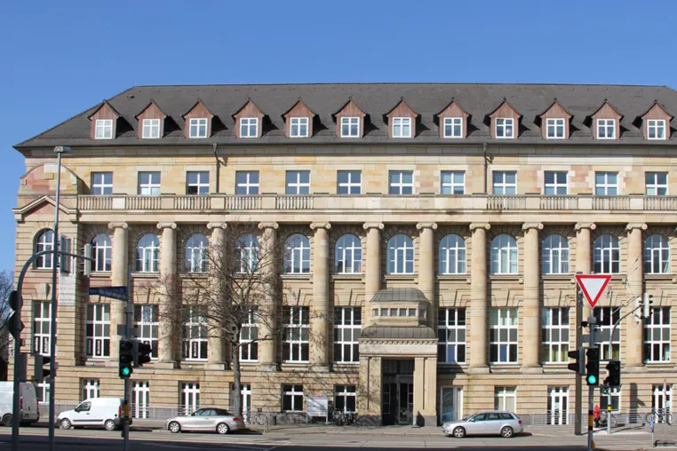 Bild: Praxis für Neurochirurgie mietet über AENGEVELT 300 m² in der Magdeburger City