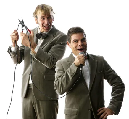 Bild: Arthur Senkrecht und Bastian Pusch "ÖHA! Zwei Männer, ein Klavier, keine Frau"