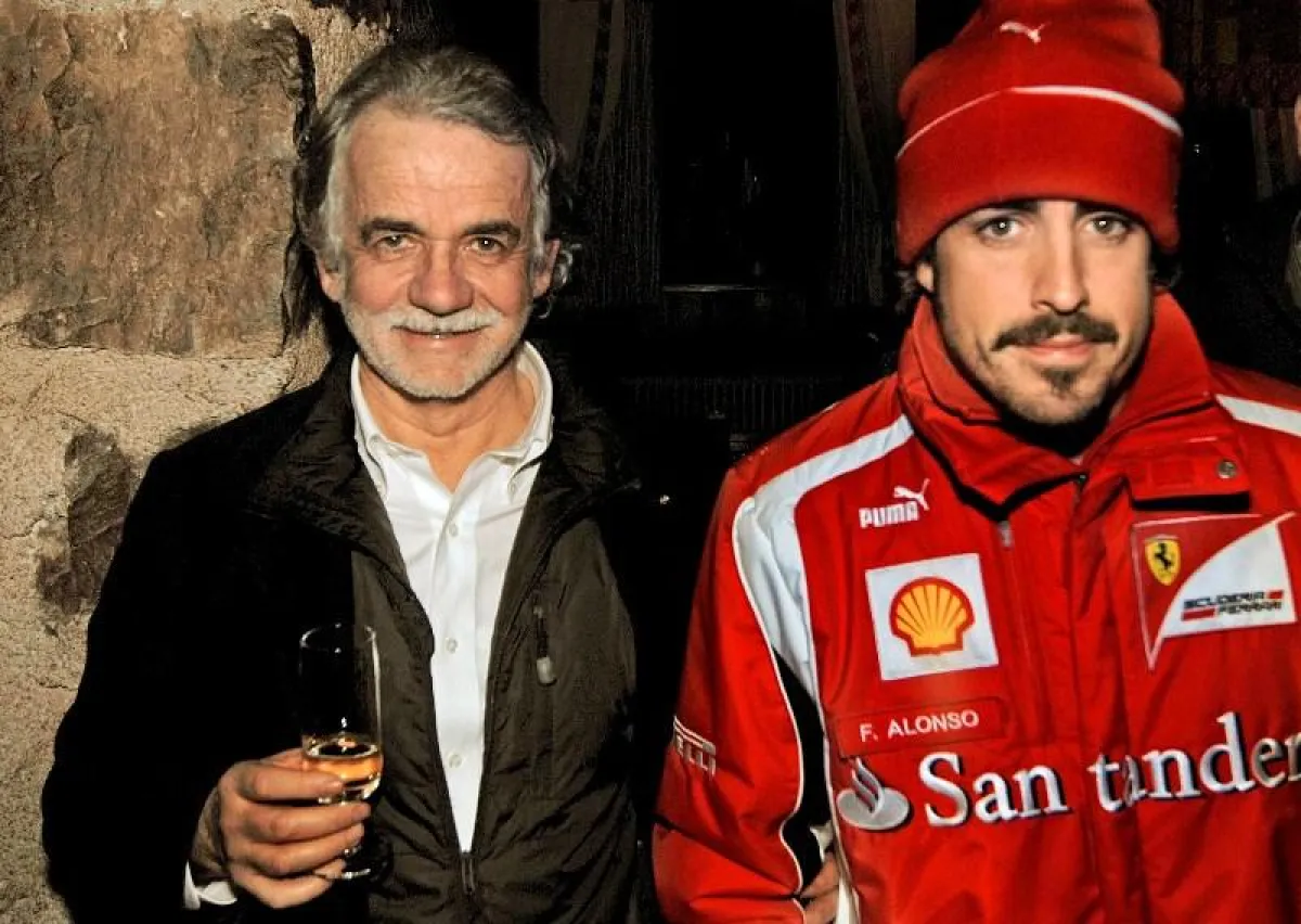 Im Foto: Paolo Endrizi mit Fernando Alonso